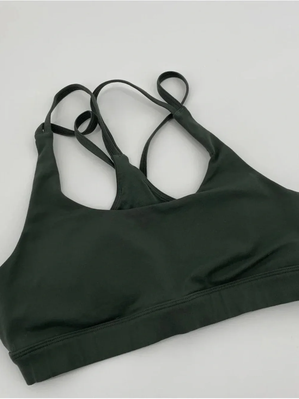 ALO Yoga Airbrush Suspension Sports Bra in Dark Green